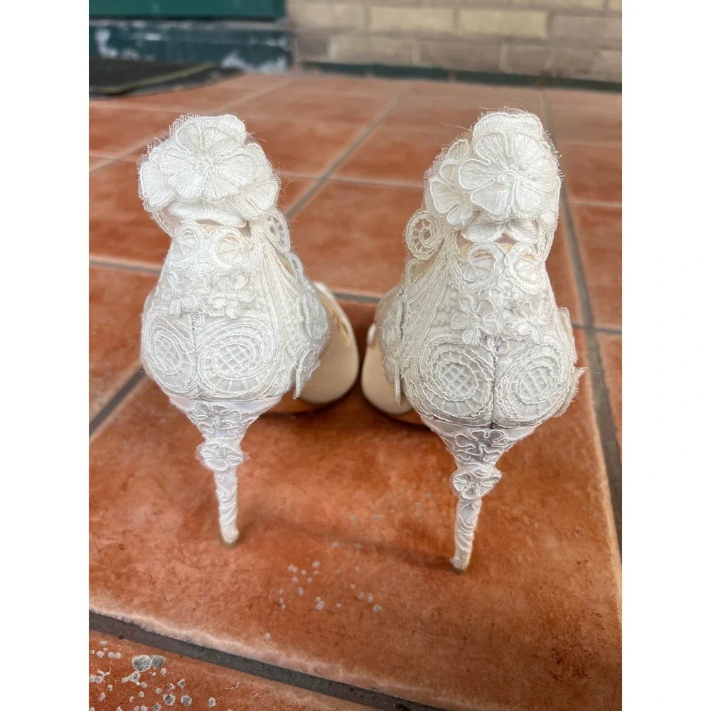 Imagine Vince Camuto White Lace Pointed Toe Pumps Heels Sz 9M Wedding Bridal - Picture 4 of 9